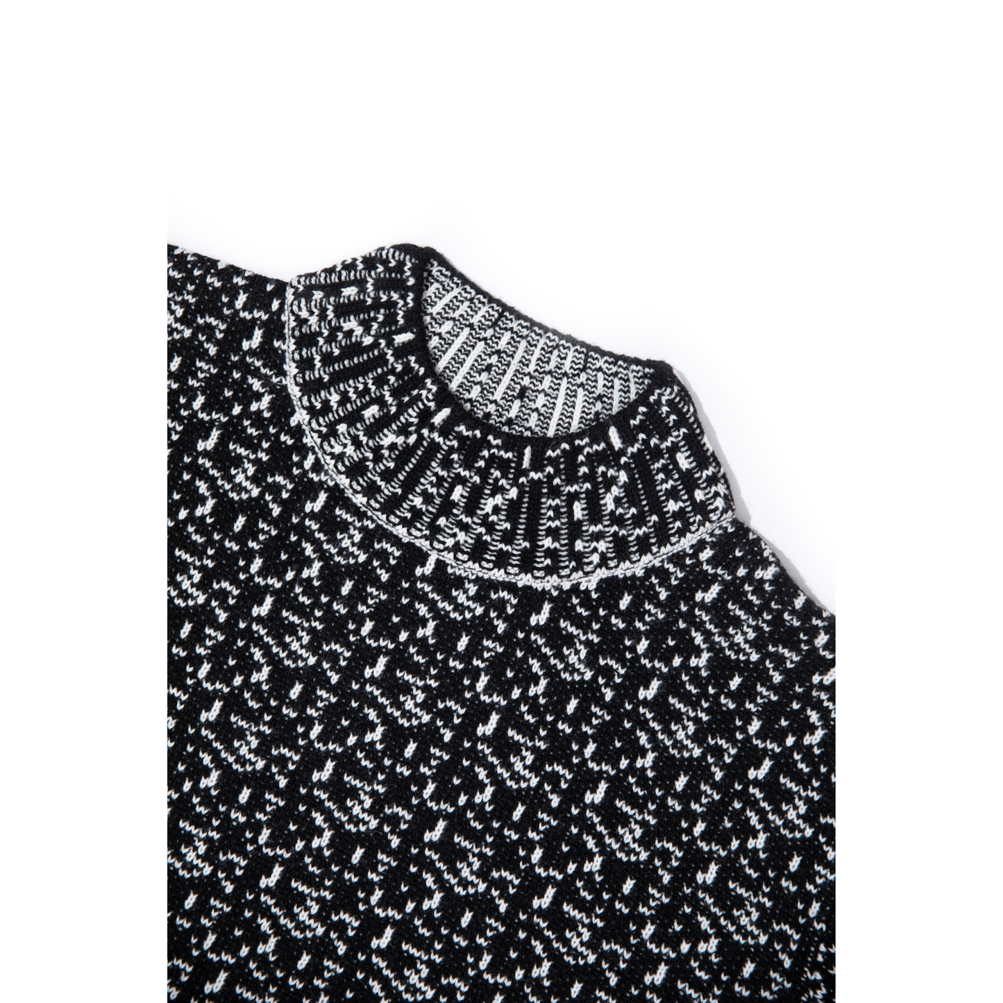 PATTERN PLAY SWEATER