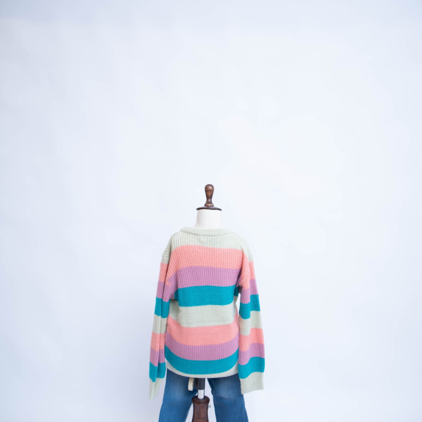 BUBBLE GUM BLISS (SWEATER)