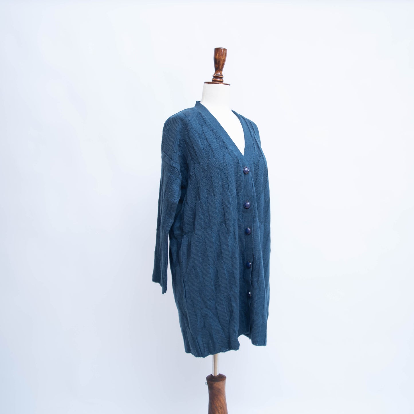 BUTTON DOWN CARDIGAN