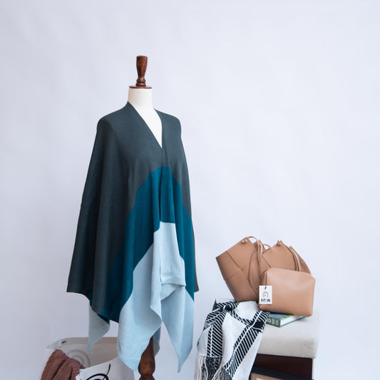 THREE TONE CAPE SHAWL OCEAN