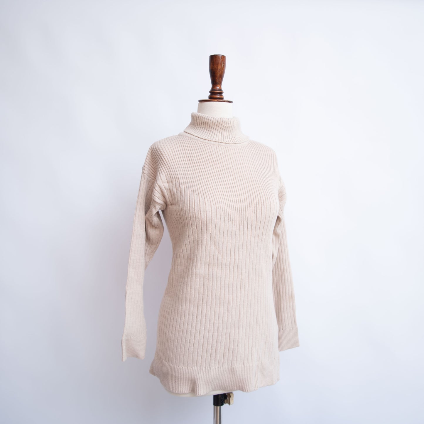HIGH NECK RIBBED