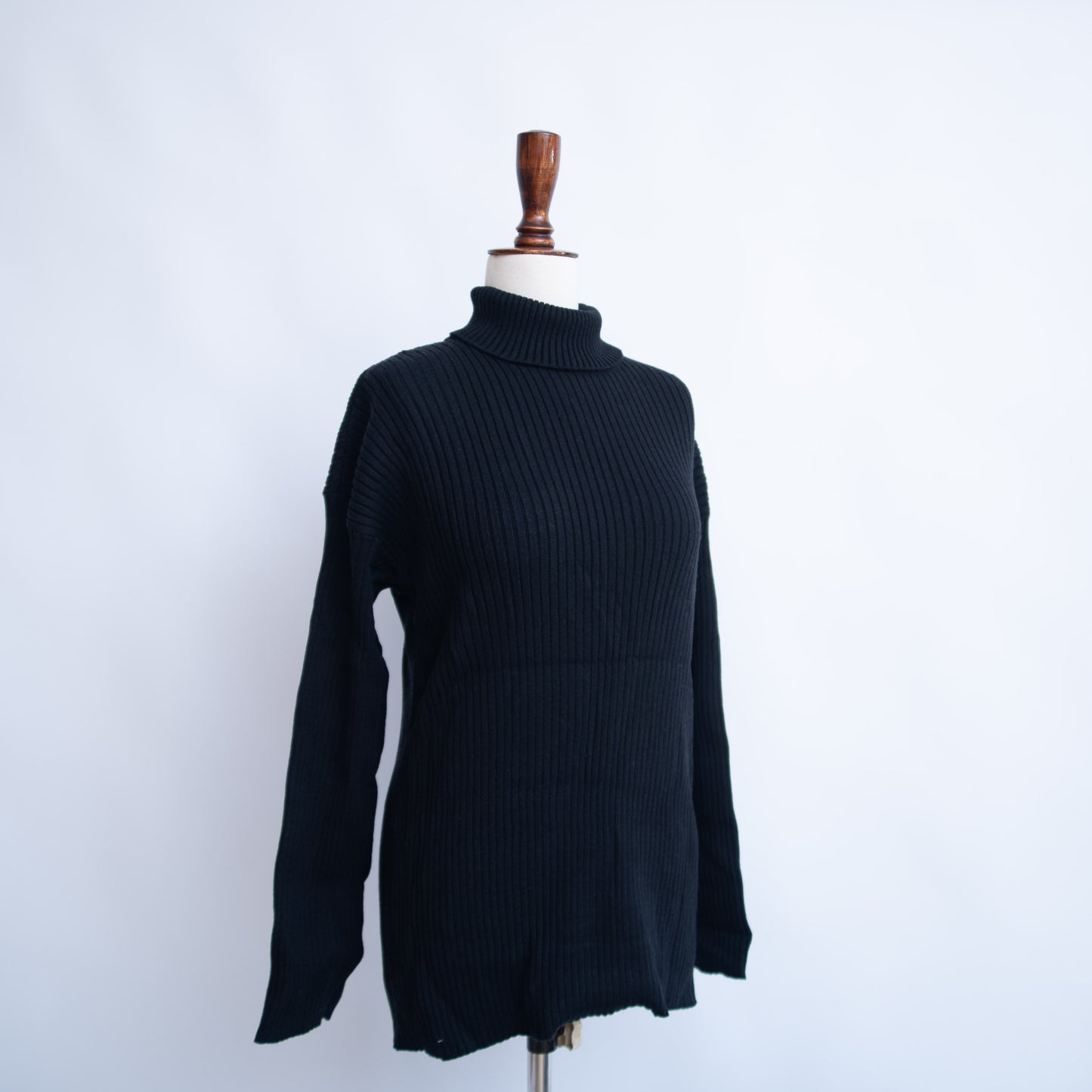 HIGH NECK RIBBED