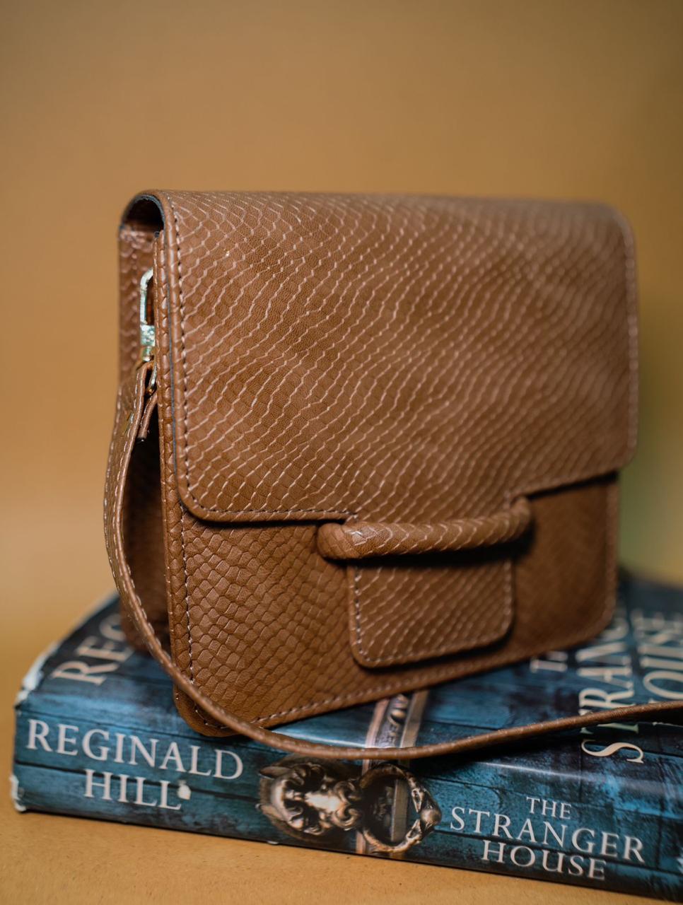 THE BAG ss24 by FITIN (CROSSBODY BROWN FAUX LEATHER BAG )