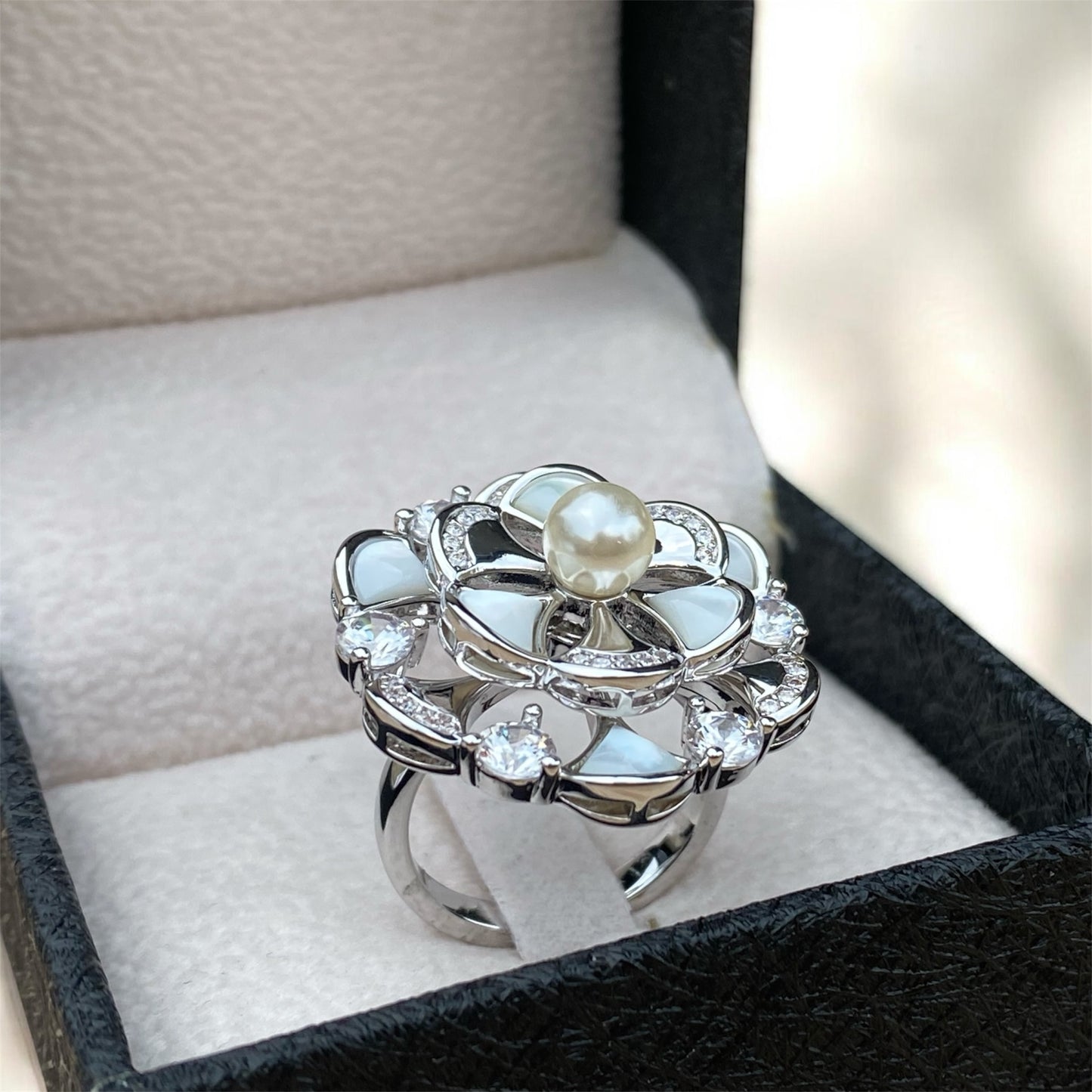 Twirling Pearl Blossom ring