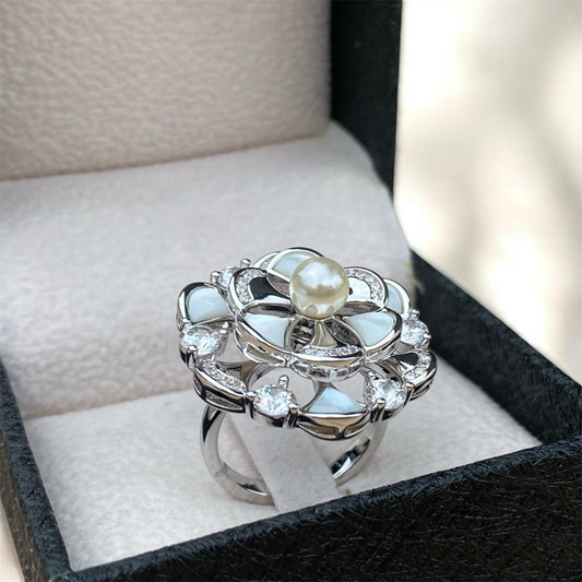 Twirling Pearl Blossom ring