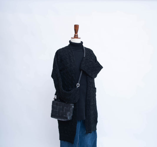 RIBBED OPEN MID LENGTH CARDIGAN WITH POCKETS (BLACK )