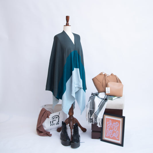 THREE TONE CAPE SHAWL OCEAN