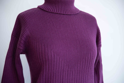 HIGH NECK RIBBED