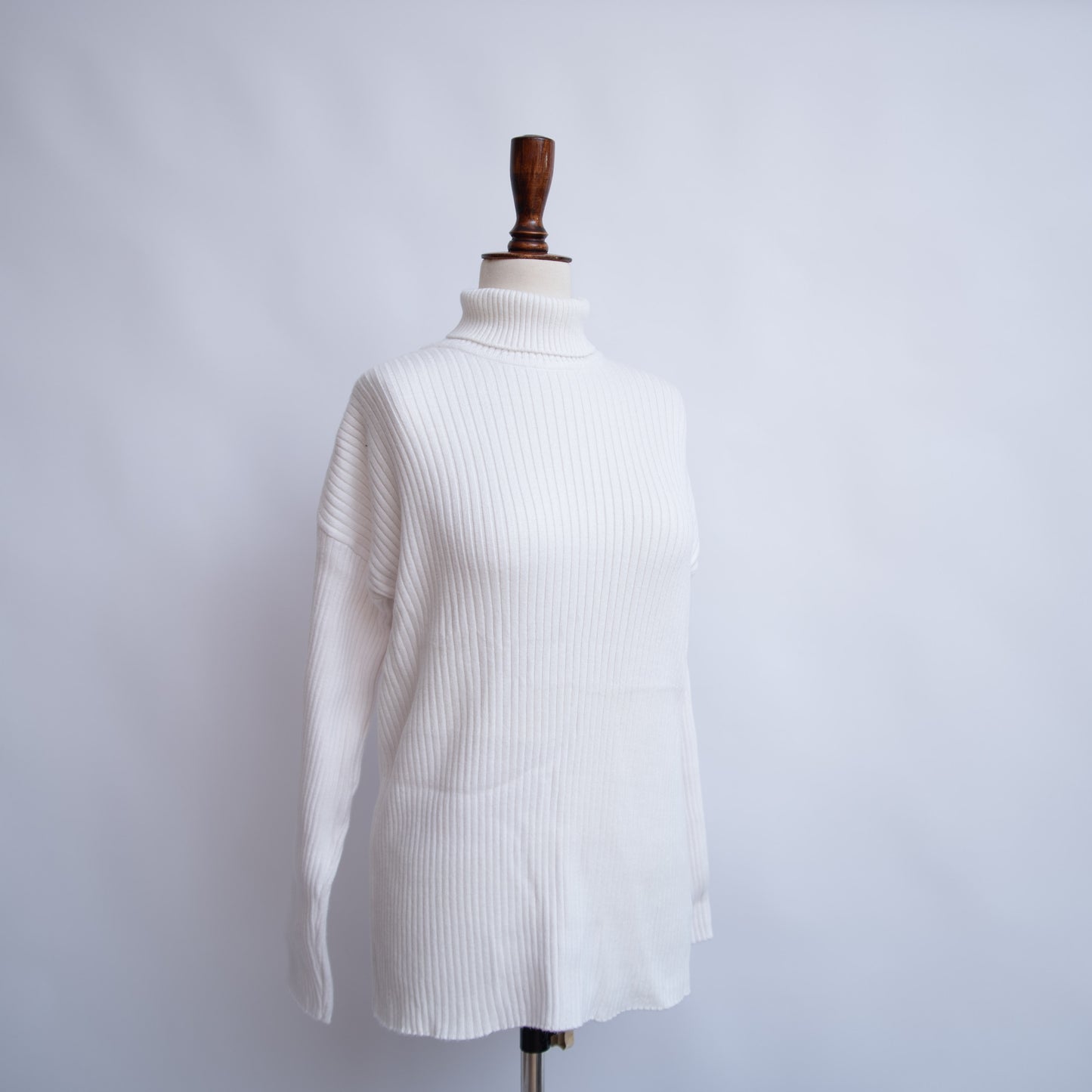 HIGH NECK RIBBED