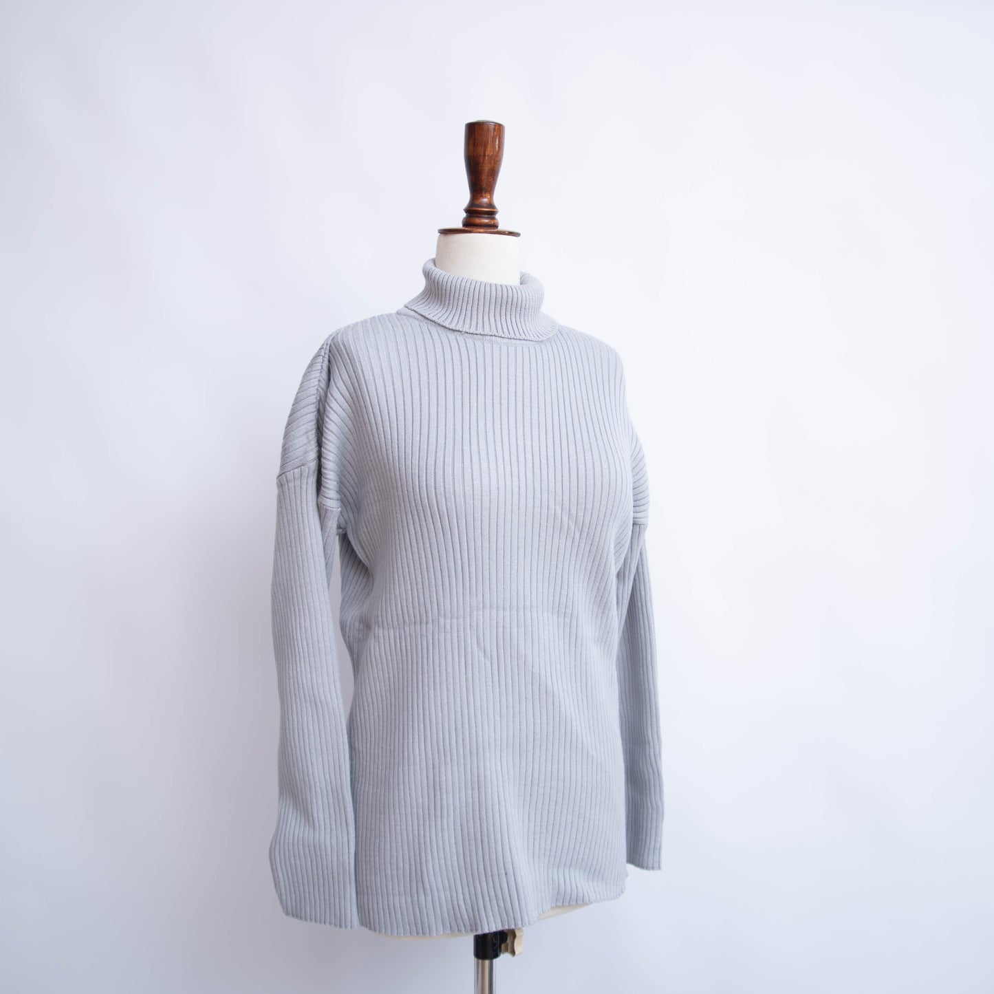 HIGH NECK RIBBED